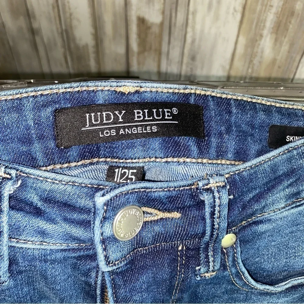 Judy Blue Skinny Fit Jeans - Picture 6 of 7